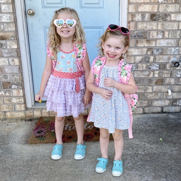 Meet your Posher, Tara - Picture 3 of 10